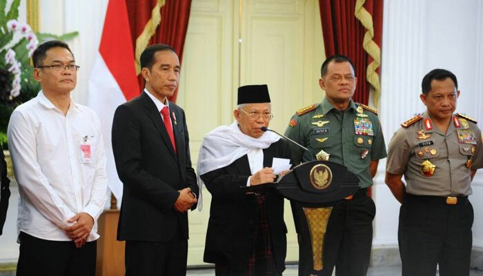 Jokowi saat bertemu tokoh lintas agama