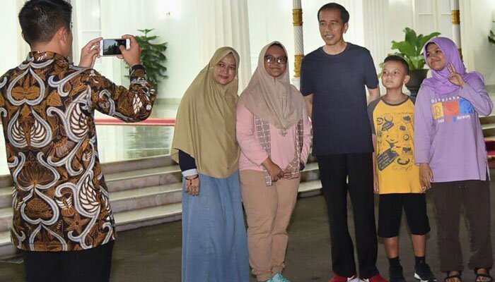 Menjelang pergantian tahun baru, Presiden Jokowi mengundang ke di Gedung Agung Istana Kepresidenan Yogyakarta untuk menikmati santap malam yang telah dihidangkan. (ist)