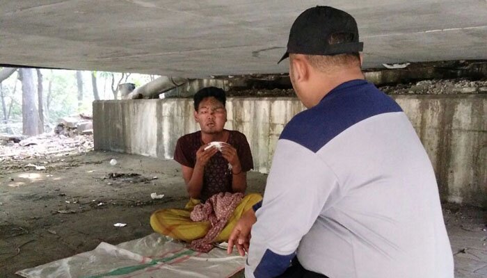 pemulung ditemukan di kolong Fly Over UKI