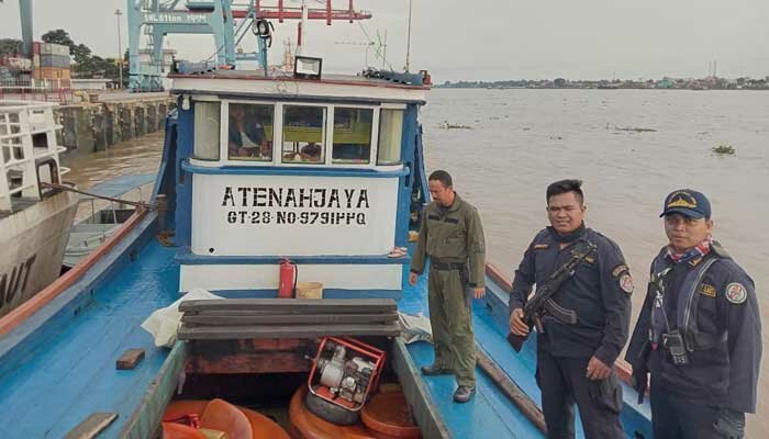 Kapal memuat solar diamankan Bakamla (ist)