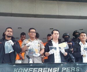 Kabid Humas Polda Metro Jaya Kombes Pol Argo Yuwono (tengah) di Polda Metro Jaya, Jakarta Selatan, Kamis (31/10/2019).(firda)