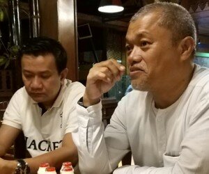 Ketua DPC PDI Perjuangan Hendrik T Allo bersama H. Acep Azhari saat bersilaturahmi. (anton)