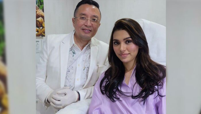 dr. Teguh Tanuwidjaja selaku CEO Teta Aesthetic Clinic bersama MGI Sarlin Jones. (ist)