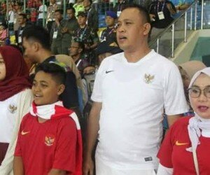 Wakil Wali Kota Bekasi, Tri Adhianto di Stadion Patriot.(saban)