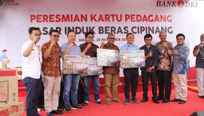 Peluncuran kartu pedagang Pasar Induk Beras Cipinang.