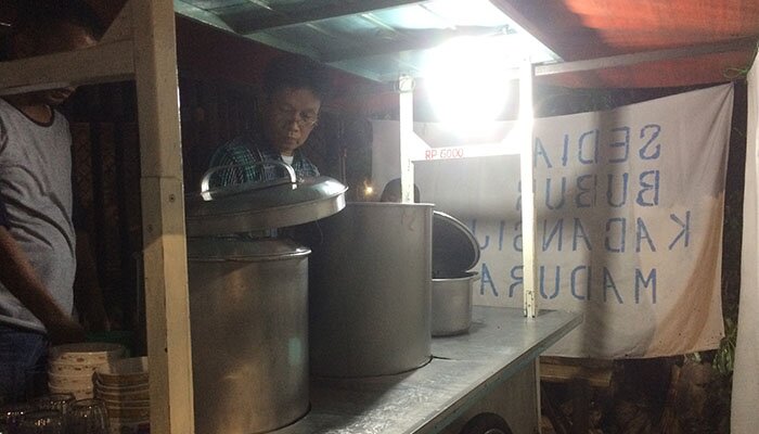 Bubur kacang hijau di Mampang yang melegenda. (sarah)