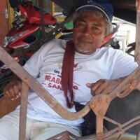 Gatot, tukang becak di Cilacap, Jawa Tengah. (bu)