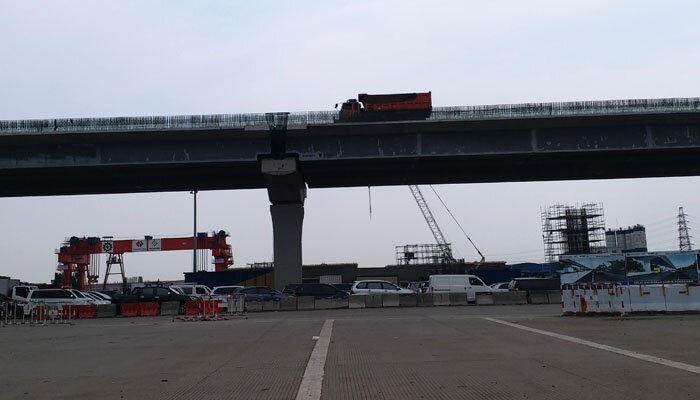 Uji coba truk bertonase tinggi di Tol Layang Jakarta-Cikampek. (saban)