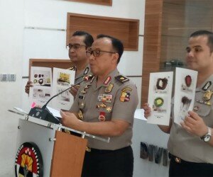 Karopenmas Divisi Humas Polri Brigjen Pol Dedi Prasetyo (tengah), dalam konferensi pers di Mabes Polri, Jakarta Selatan, Senin (18/11/2019).(firda)