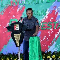 Kepala Staf Umum (Kasum) TNI Letjen TNI Joni Supriyanto saat menutup Kejuaraan Menembak Panglima TNI Cup 2019.