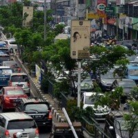 Kondisi kemacetan setiap jam sibuk kerja di Jl. Raya Margonda Depok setiap hari. (anton)