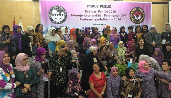 Anggota Kaukus Perempuan Politik Indonesia (KPPI) saat berkonsulidasi tentang tingkat keterwakilan perempuan di DPR RI. (Ist)