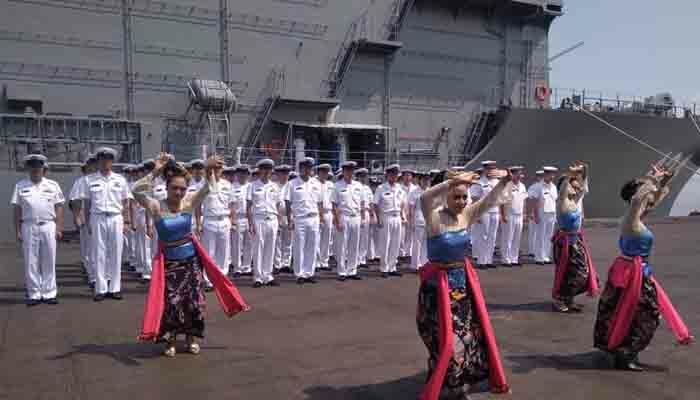 Kapal Perang JS Chiyoda merapat di Tanjung Perak, Surabaya.(ist)