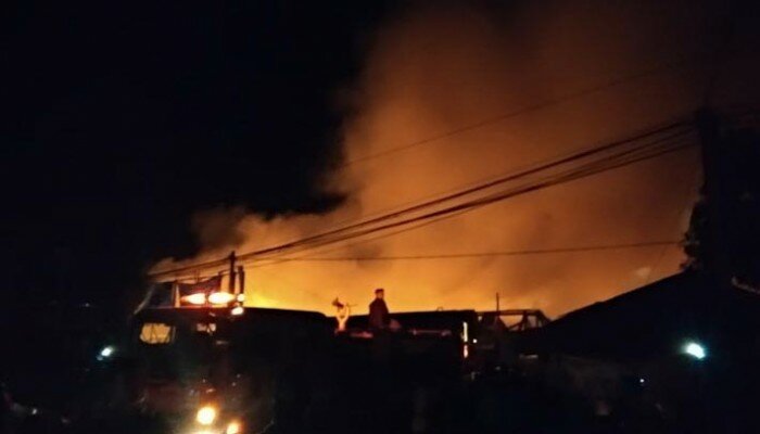 pasar baros terbakar