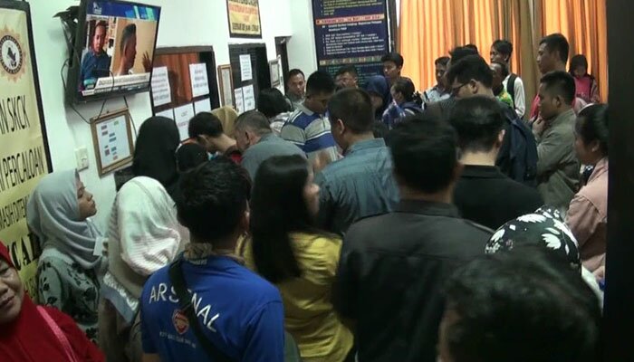 Pemohon pembuatan SKCK yang memenuhi Polres Jakarta Timur. (Ifand)