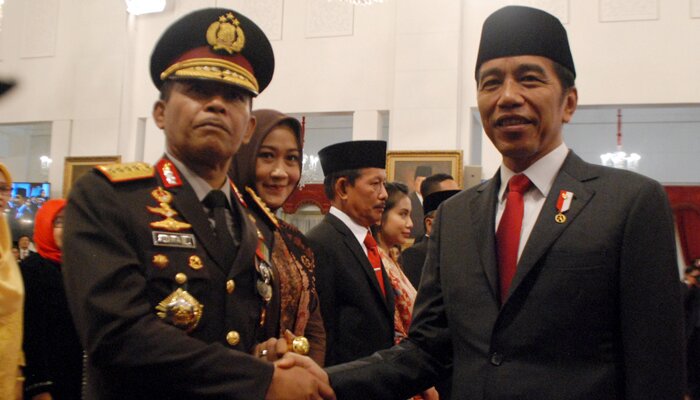 Presiden Joko Widodo melantik Komisaris Jenderal Idham Azis menjadi Kapolri-rihadin 2