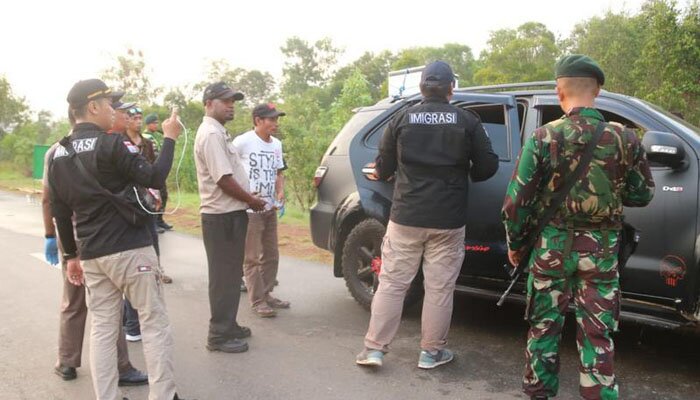 Razia WNA Ilegal, Imigrasi Merauke Turut Gandeng Satgas Yonif Mekanis Raider 411Divif 2 Kostrad Dalam Operasi Timpora .(ist)