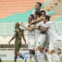 Pemain Persebaya melakukan selebrasi usai mencetak gol ke gawang Tira Persikabo. (Persebaya)