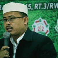 Ketua Presidium Alumni (PA) 212, Slamet Maarif saat konferensi pers Reuni 212. (ikbal)