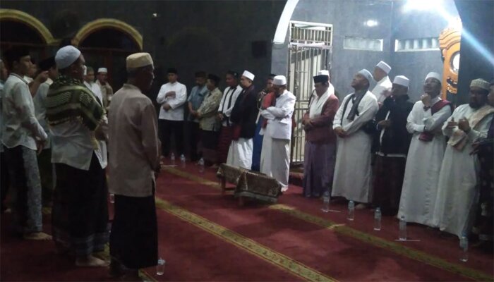 Suasana Suling di Masjid Baitussalam Jatiasih.(chotim)