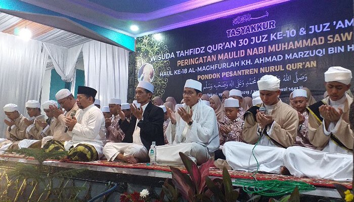 Suasana wisuda tahfidz Alquran di PP Nurul Quran, Bekasi. (chotim)