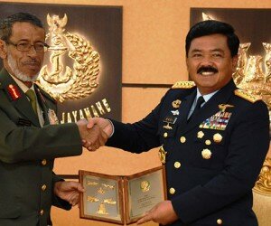 anglima TNI Terima Kunjungan Kehormatan Panglima Angkatan Bersenjata Uni Emirat Arab. (ist)