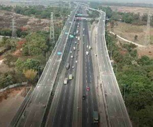 Jalan Tol Jakarta-Cikampek II (Elevated) siap beroperasi Desember 2019. (*)