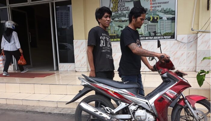 2 Bandit yang ditangkap tim buru sergap Tanah Abang.(silaen)