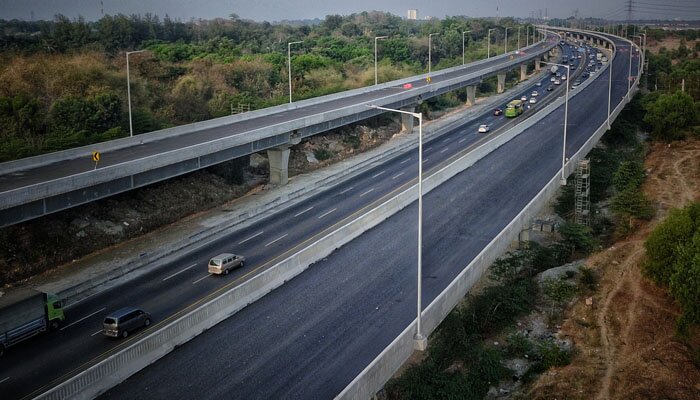 Jalan Tol Layang Jakarta-Cikampek (Elevated II), diundur pengoperasiannya.