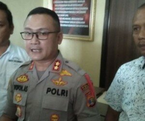 Kapolres Pesawaran AKBP Popon Ardiyanto Sunggoro saat menjelaskan kasus pemerkosaan.(koesma)