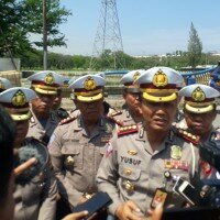 Direktur Lalu Lintas Polda Metro Jaya Kombes Pol Yusuf (tengah), di Jalan RE Martadinata, Jakarta Utara, Rabu (18/12/2019).(firda)