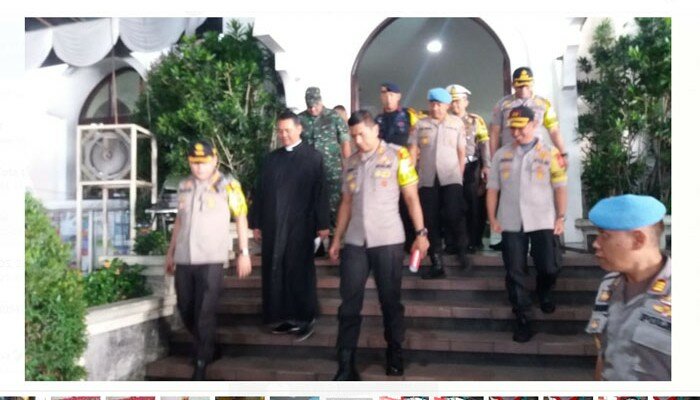 Kapolda Jabar, Irjen Rudy Sufahriadi melakukan kunjungan ke Gereja Katedral Bogor.(yopi)