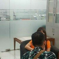 Suami istri terpidana kasus pengeroyokan yang berhasil dieksekusi di kawasan kantor BRI Mall Ciputra, Cibubur oleh tim Intel Kejari Depok. (anton)