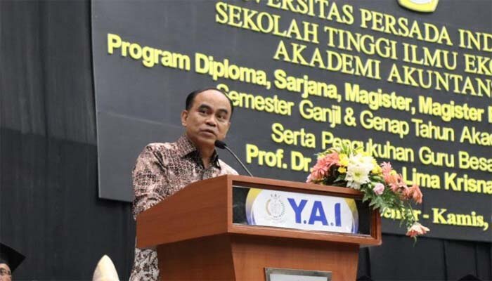 Wakil Menteri Desa Tertinggal, Budi Arie Setiadi saat menghadari wisuda Lembaga Pendidikan Tinggi YAI di Balai Sidang Jakarta Convention Centre (JCC). (ist)